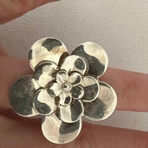 Sterling flower ring.  7.5